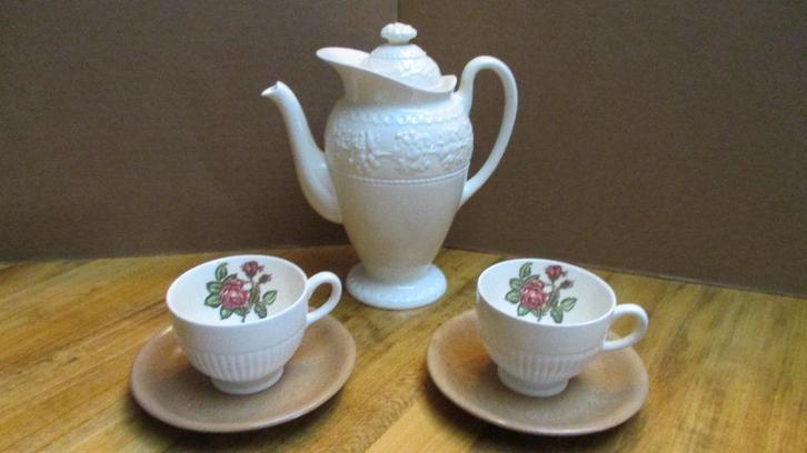 Koffie- of theepot twee kopjes Wedge Wood, Huis en Inrichting, Keuken | Servies, Zo goed als nieuw, Overige typen, Ophalen
