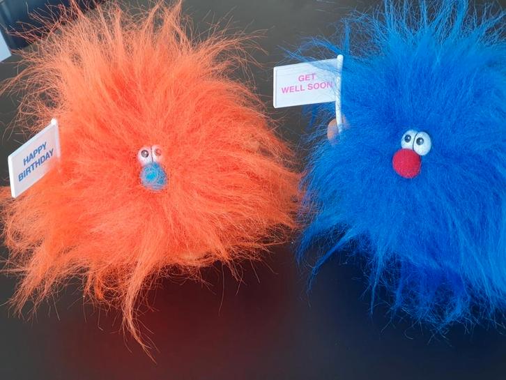 Fuzzy Wuzzies Russ , by Kijss , get well soon en happy birth, Verzamelen, Poppen, Zo goed als nieuw, Ophalen of Verzenden