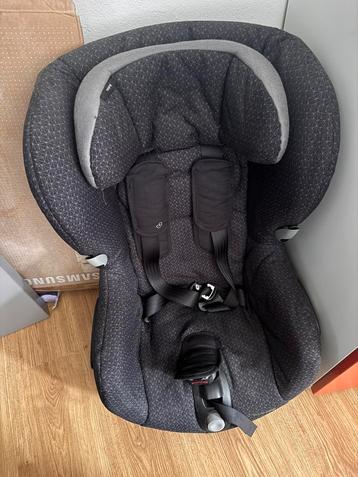 Maxi cosi draaibaar links/rechts als nieuw beschikbaar voor biedingen