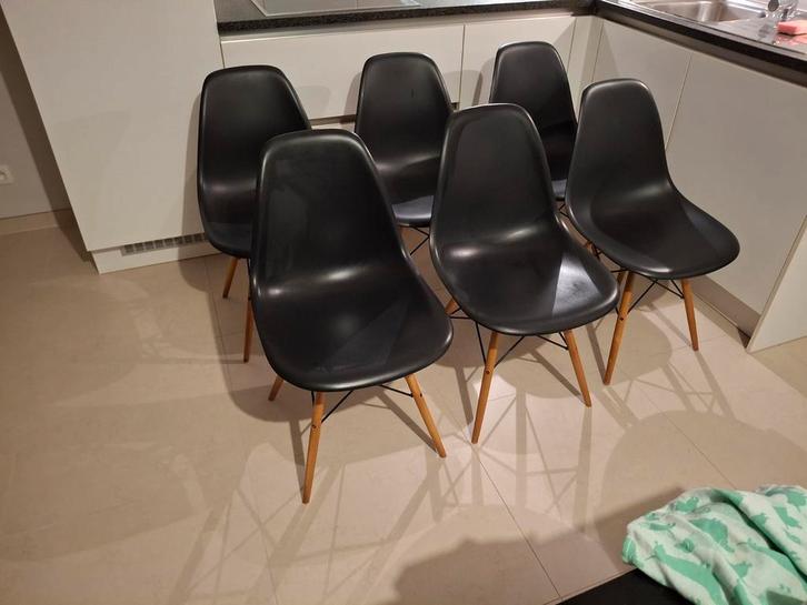 6 Eames DSW stoelen, Huis en Inrichting, Stoelen, Gebruikt, Vijf, Zes of meer stoelen, Hout, Zwart, Ophalen