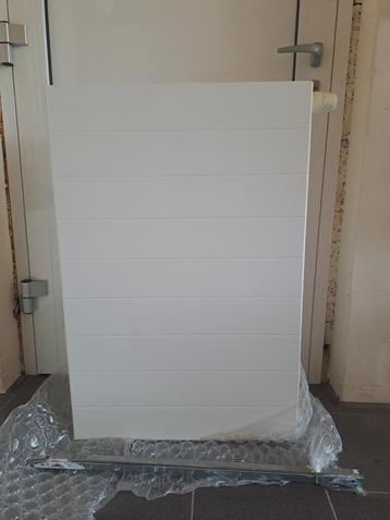 Stelrad radiator type Planar B60, H90, D16 beschikbaar voor biedingen