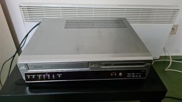 Magnum  VCR-DVD-VCR 3300