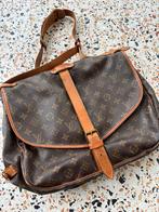 Louis Vuitton Saumur 43, Handtassen en Accessoires, Tassen | Schoudertassen, Ophalen, Gebruikt