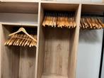 Lot de 125 cintres en bois, Kleding | Dames, Kledinghangers, Ophalen, Hout