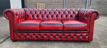 Originele 3 zits Chesterfield bank in oxblood red ZGAN beschikbaar voor biedingen