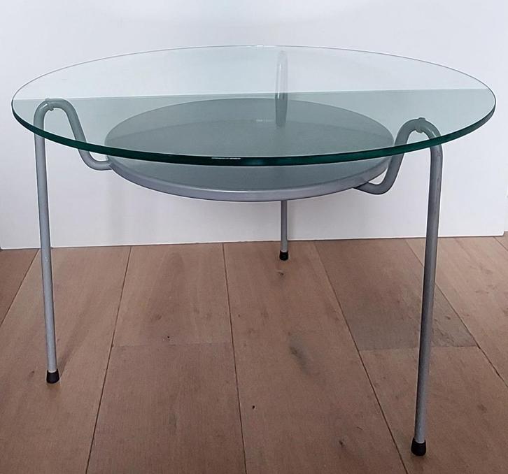 Table basse Wim Rietveld 535 Musquito/DE Mug, Maison & Meubles, Tables | Tables de salon, Utilisé, Rond, Verre, Métal, Enlèvement ou Envoi