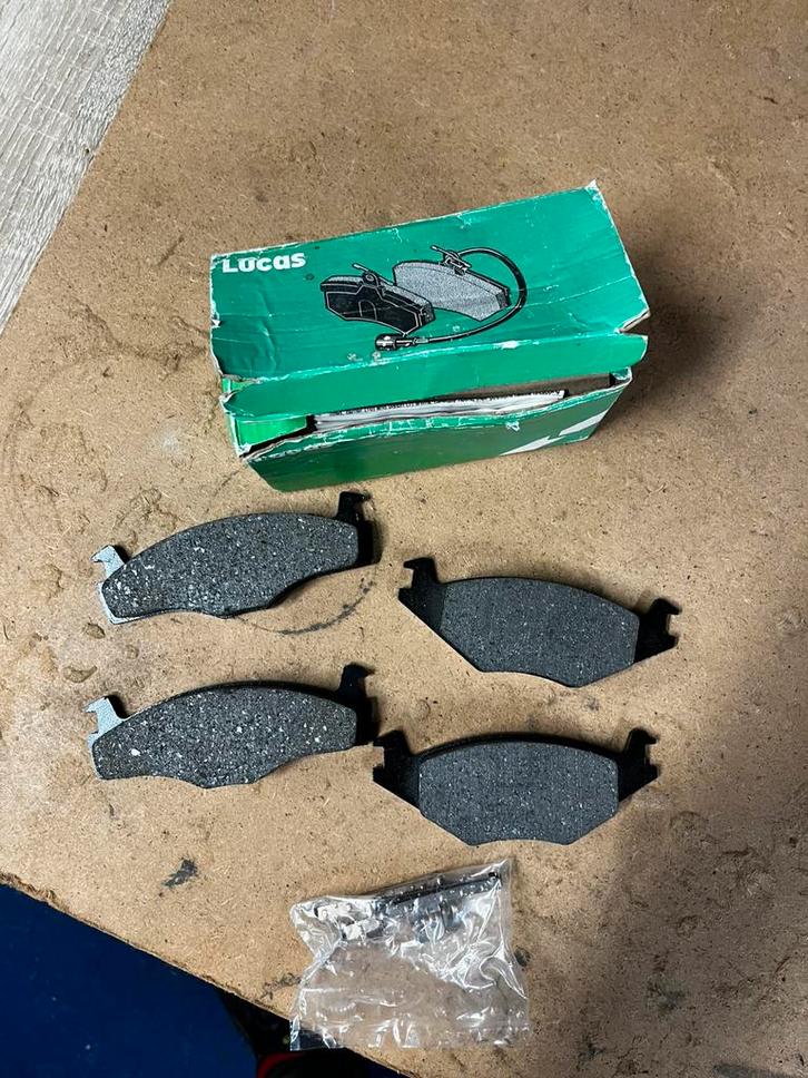 Nieuwe remblokken volkswagen / seat, Auto-onderdelen, Remmen en Aandrijving, Seat, Volkswagen, Nieuw, Ophalen of Verzenden