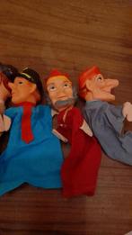 Vintage handpoppen, Ophalen