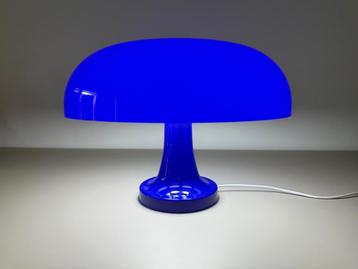 LUMINA COBALTO – Blauwe paddenstoellamp met kabel beschikbaar voor biedingen