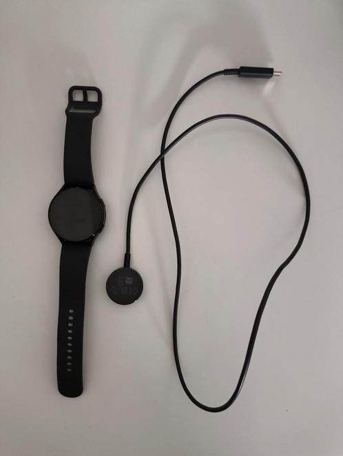 Samsung galaxy Watch5 44 mm Gray, Handtassen en Accessoires, Smartwatches, Zo goed als nieuw, Android, Ophalen of Verzenden