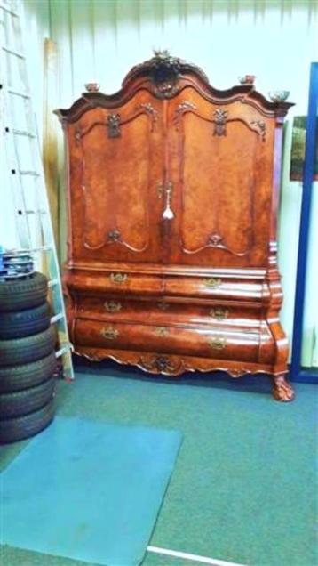 Antieke Meubels te koop wegens kleinere woning beschikbaar voor biedingen