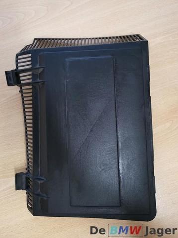 interieurfilterhuis deksel links BMW E39 64318379627 beschikbaar voor biedingen