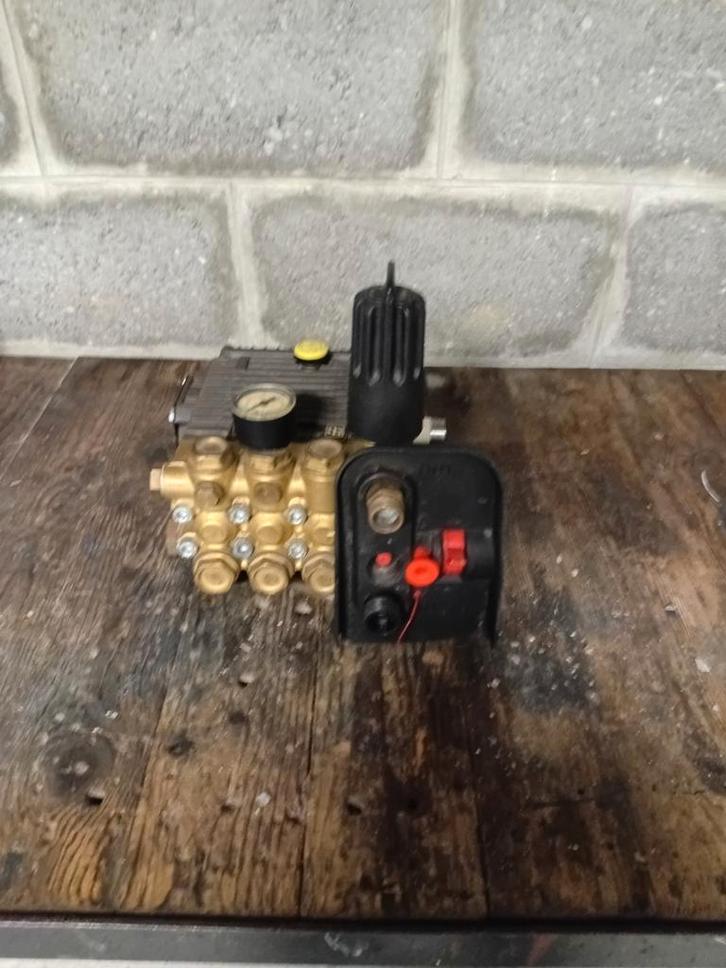 Pompe HP, Collections, Maisons de poupées & Accessoires