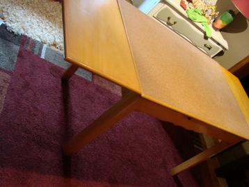 vintage: uittrekbare tafel beschikbaar voor biedingen