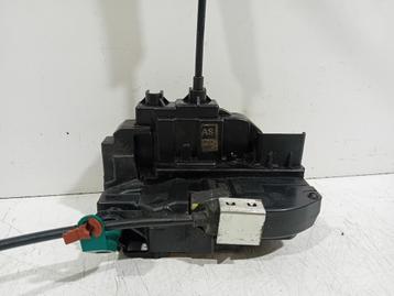 PORTIERVANGER CV ELEKTR. RECHTS VOOR Nissan X-Trail (T32) beschikbaar voor biedingen