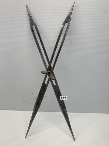 Ancien compas en fer forgé (511), Antiquités & Art, Enlèvement ou Envoi