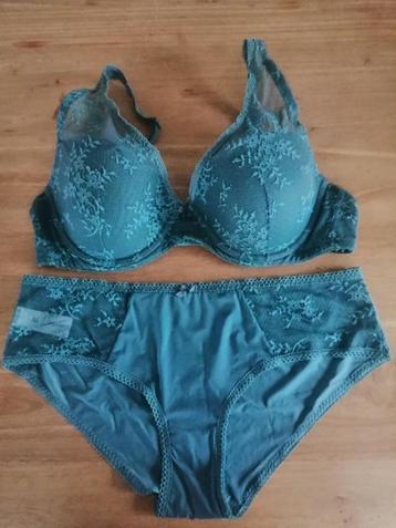 Soutien-gorge 85B et slip taille M, Enlèvement ou Envoi, Vert, Ensemble
