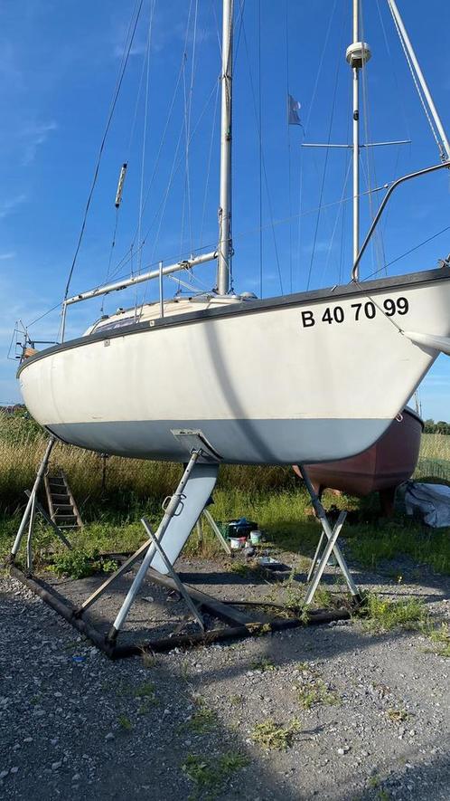 Zeilboot Beneteau first 22, Watersport en Boten, Kajuitzeilboten en Zeiljachten, Gebruikt, Tourjacht of Cruiser, Polyester, 6 tot 9 meter