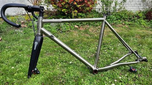 RODEO LABS FLAANIMAL 5.0 titanium grindframeset, Fietsen en Brommers, Fietsen | Racefietsen, Zo goed als nieuw, Titanium, 53 tot 57 cm