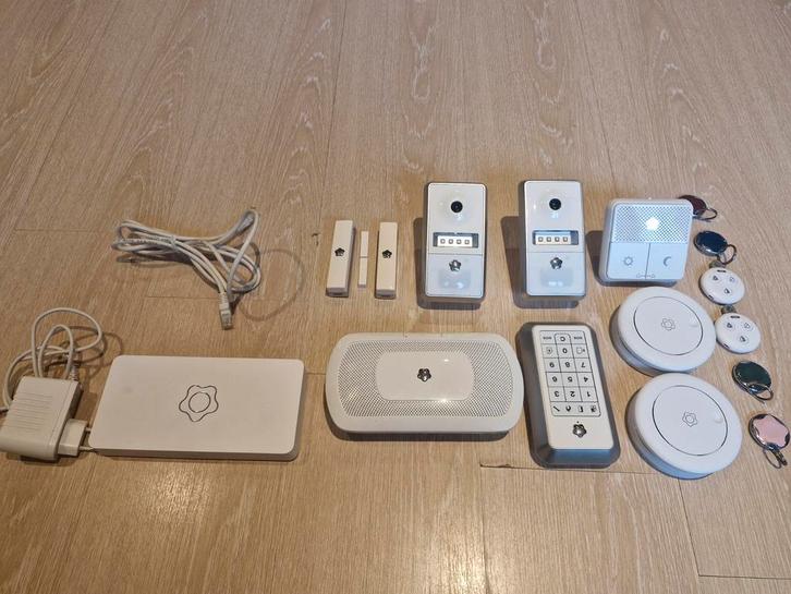 Verisure Compleet Alarmsysteem, Doe-het-zelf en Bouw, Alarmsystemen, Zo goed als nieuw, Compleet systeem, Ophalen