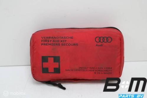 Verbandtas Audi Q2 81A 8F0860282D, Auto-onderdelen, Klein materiaal, Gebruikt
