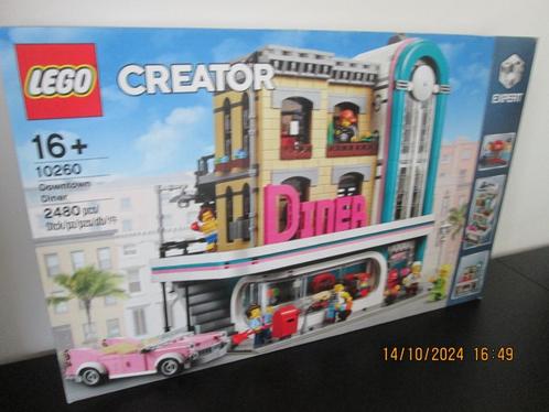 LEGO set 10260 DOWN TOWN DINER, Sealed, Enfants & Bébés, Jouets | Duplo & Lego, Neuf, Lego, Ensemble complet, Enlèvement