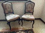Deux Ancienne chaise