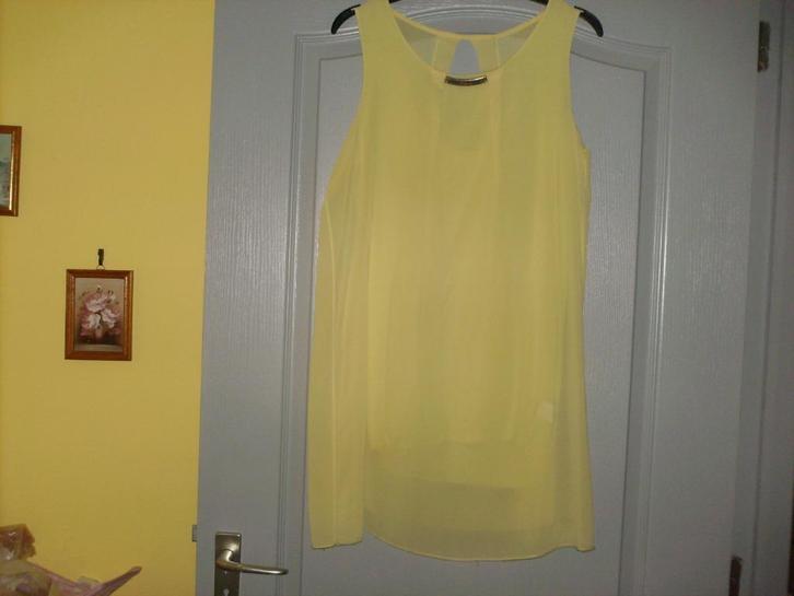 a vendre blouse tunique pour dame, Kleding | Dames, Blouses en Tunieken, Zo goed als nieuw, Geel, Ophalen of Verzenden