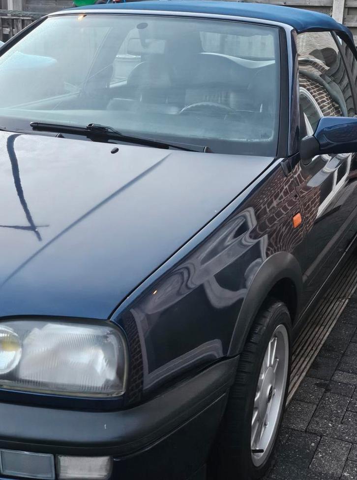 VW Cabrio Oldtimer 142000km, Auto's, Volkswagen, Particulier, Golf, Leder, Ophalen