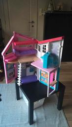 Barbie huis, Kinderen en Baby's, Speelgoed | Poppenhuizen, Zo goed als nieuw, Ophalen