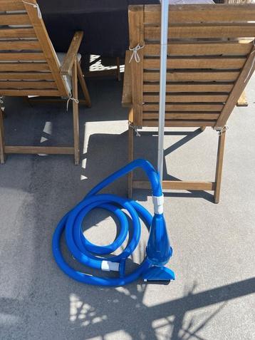 Aspirateur balai pour piscine  beschikbaar voor biedingen