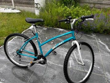 Fiets te koop beschikbaar voor biedingen
