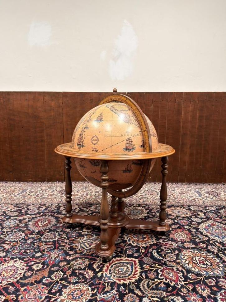Klassiek Italiaanse Zoffoli Barglobe Drankglobe Wereldbol, Antiek en Kunst, Antiek | Kantoor en Zakelijk, Ophalen of Verzenden