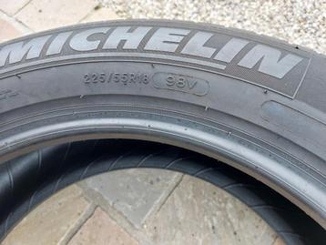 Zomerbanden Michelin 225/55R18 98V
