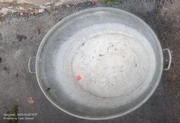Très jolie et grande bassine ovale en zinc   beschikbaar voor biedingen