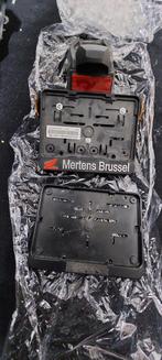 Kentekenplaathouder, Motoren, Ophalen