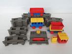 Lot vintage Lego Duplo sporen en treinonderdelen, Enfants & Bébés, Enlèvement ou Envoi, Utilisé, Duplo
