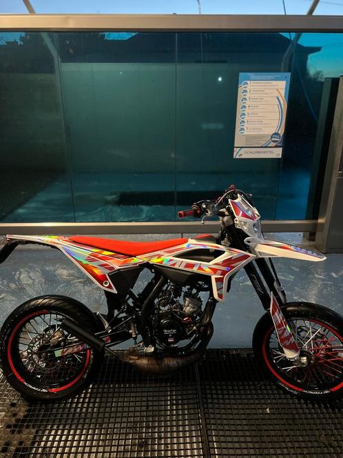 Beta rr 50 track “2023”, Fietsen en Brommers, Brommers | Crossbrommers, Ophalen
