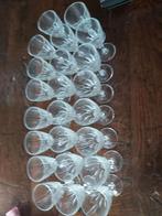 23 glaasjes 11cm hoog., Verzamelen, Glas en Drinkglazen, Zo goed als nieuw, Ophalen