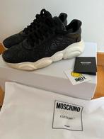 Moschino sneakers, Kleding | Dames, Schoenen, Sneakers, Gedragen, Moschino, Ophalen of Verzenden