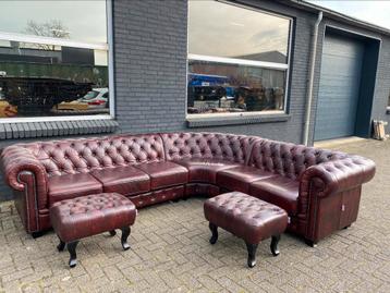 Prachtige Chesterfield hoekzetel  rood GRATIS GELEVERD 