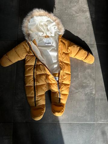 Babypak maat 68 beschikbaar voor biedingen
