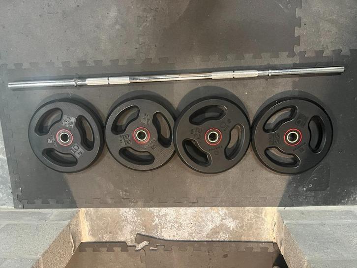 Twee sets Barbells - Beginners, Sport en Fitness, Fitnessmaterialen, Zo goed als nieuw, Halterset, Armen, Ophalen