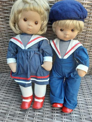 Poppen  decoratief  jaren 80 ! STUPSI  BEKIJK DE FOTO'S  beschikbaar voor biedingen