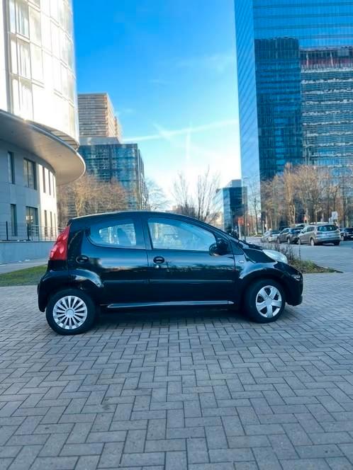 Peugeot 107 5-deurs, Auto's, Peugeot, Particulier, Aangepast voor mindervaliden, Airbags, Airconditioning, Alarm, Boordcomputer