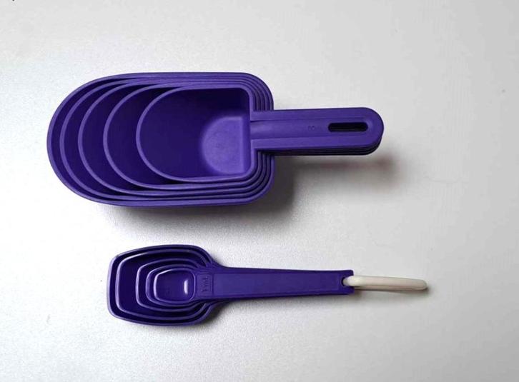 Tupperware™ « Lepels Gigogne en Crescendo » paars, Huis en Inrichting, Keuken | Tupperware, Zo goed als nieuw, Bak of Kom, Paars