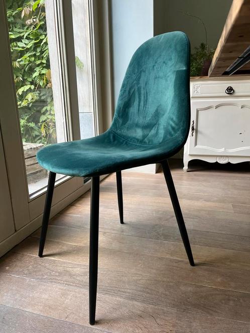 Eetkamerstoel velvet groen 2 stuks, Huis en Inrichting, Stoelen, Zo goed als nieuw, Metaal, Zwart, Ophalen
