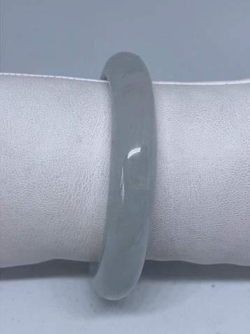 Natuurlijke massief jade armband. disponible aux enchères