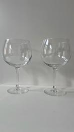 2 grote (wijn)glazen, Ophalen, Zo goed als nieuw