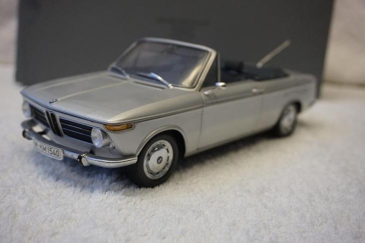 BMW 1600 Cabrio Zilver Minichamps 1:18 80430145819, Hobby en Vrije tijd, Modelauto's | 1:18, Gebruikt, Auto, MiniChamps, Ophalen of Verzenden
